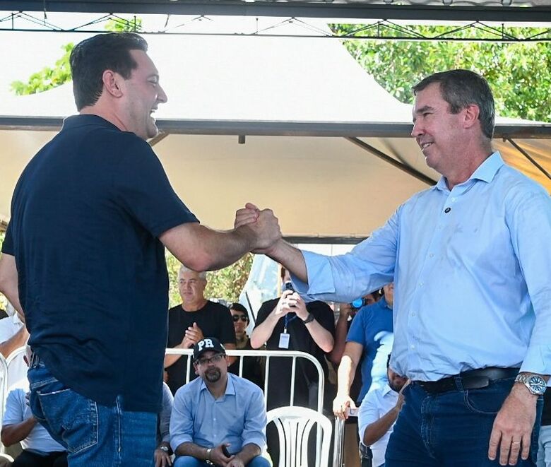 Ratinho Junior com o colega de MS, governador Riedel