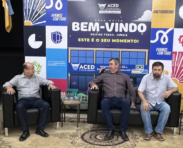 Everaldo recebeu Riedel e Barbosinha na Aced