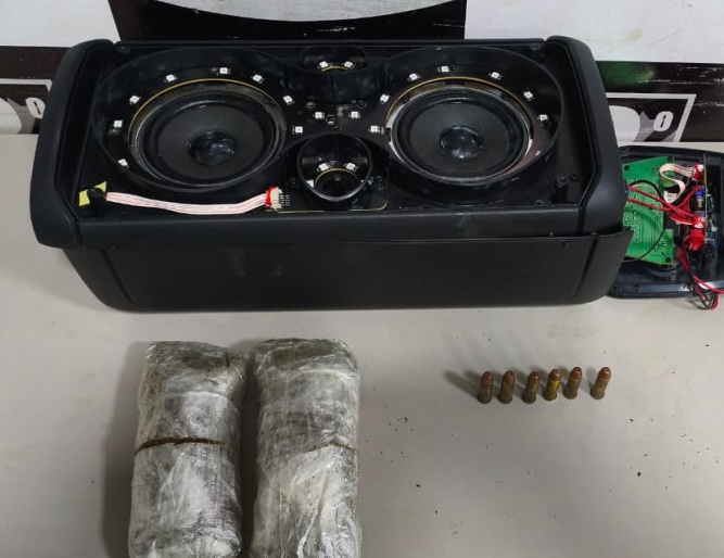 Caixinha de som do Paraguai, para levar drogas