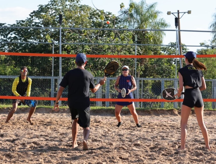 Beach tennis é modalidade esportiva em ascensão na cidade