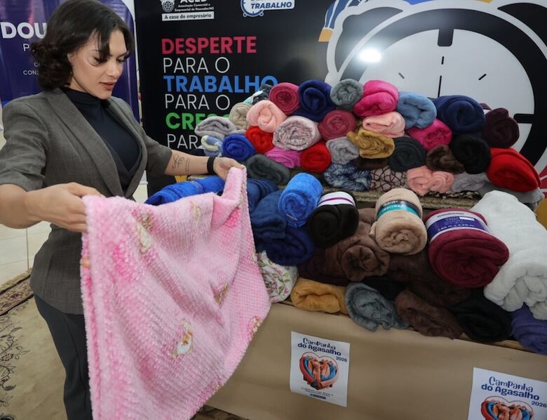 Primeira-dama lança desafio de arrecadações para 2026