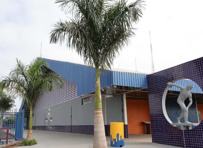 Prática de handebol será oferecida no Ginásio Municipal