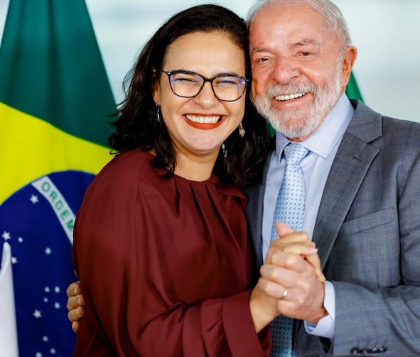 Gleice durante agenda com o presidente Lula em Brasília