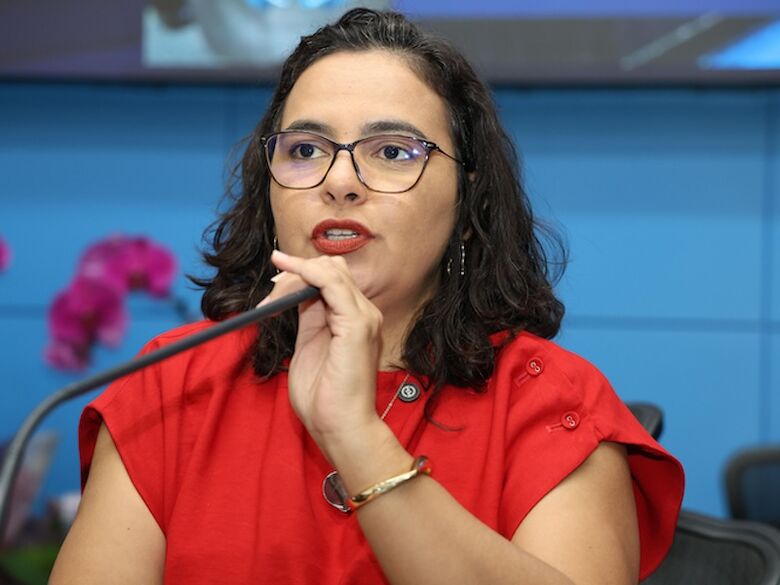 Deputada Gleice Jane convoca comunidade a discutir questão ambiental