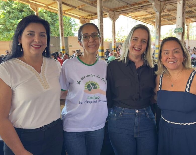 Lia participou de atividade em prol do hospital do SIAS