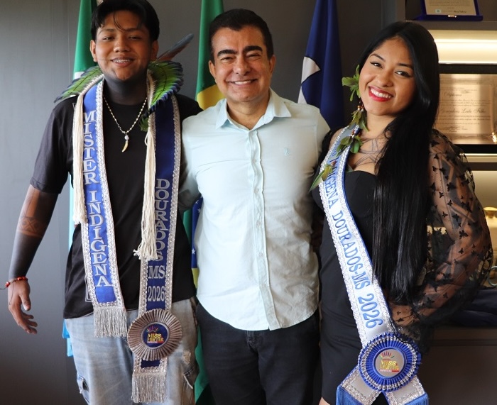 Marçal Filho, com Victtor Franco e Ana Caroline