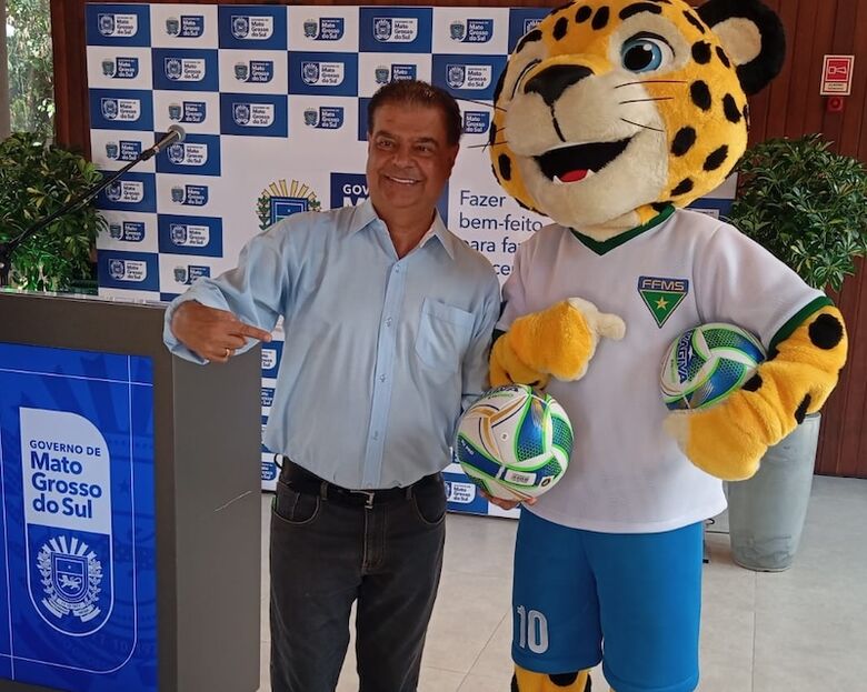 Senador Nelsinho Trad participou de ato com o Governo