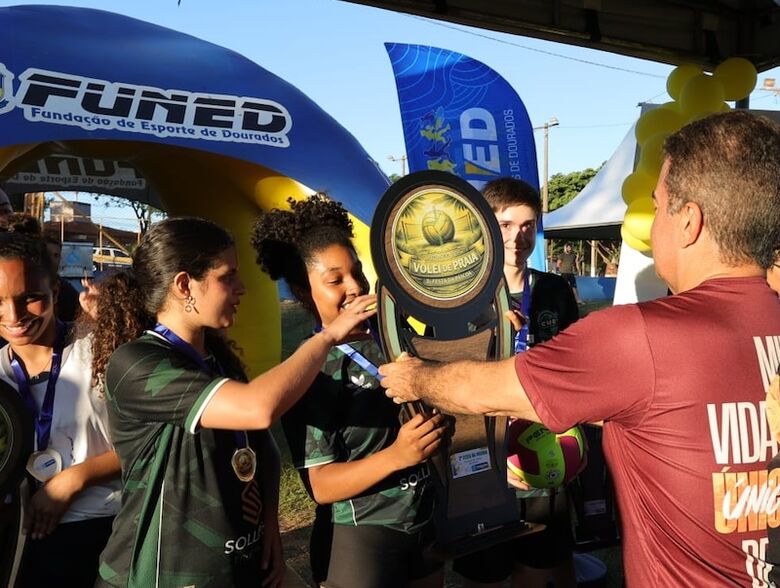 Marçal Filho comandou a entrega da premiação