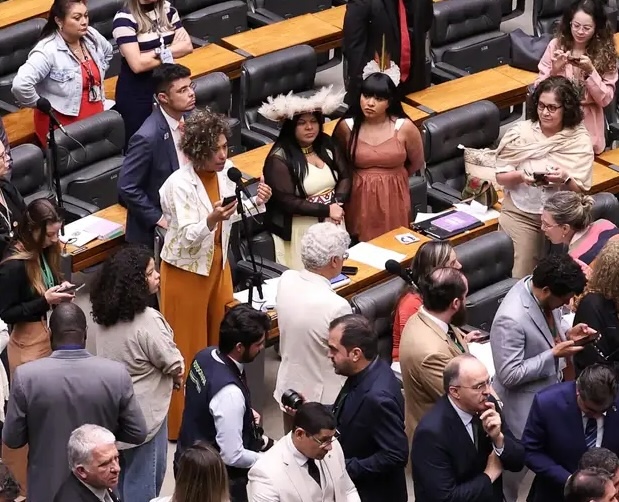Votação em maioria pela derrubada de mais um veto na Câmara