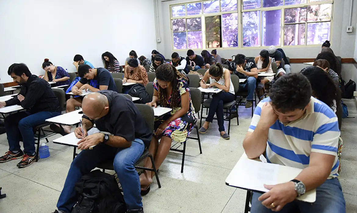 Encceja vai realizar avaliação dia 23 de agosto