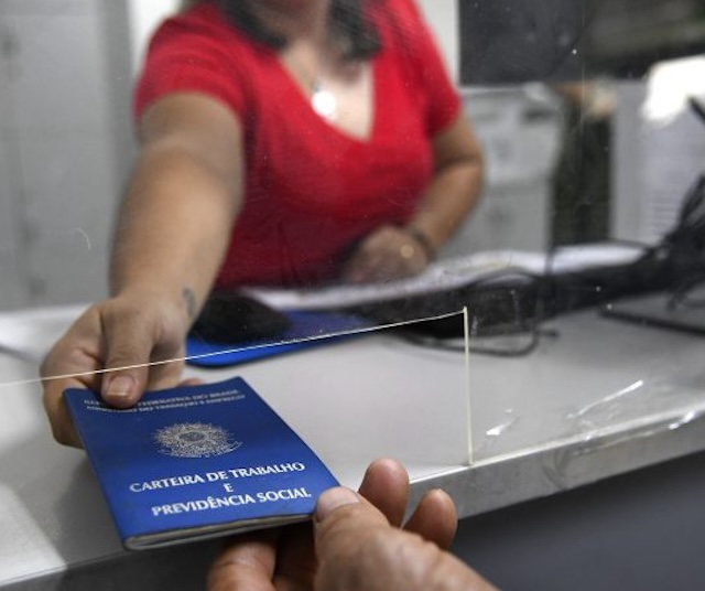 Estado persegue a condição de independência econômica