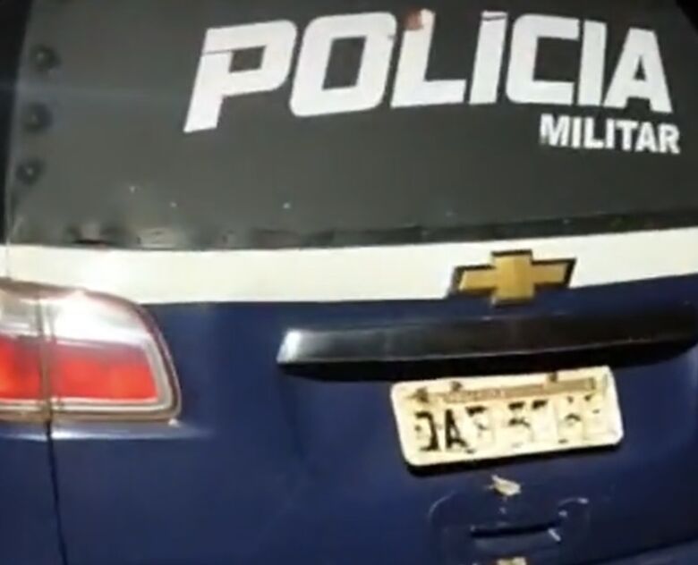 Polícia atendeu ocorrência no começo da madrugada