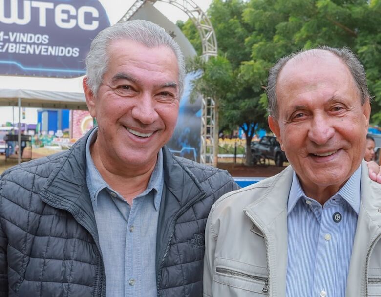 Zé Teixeira, com Reinaldo, na abertura da Showtec