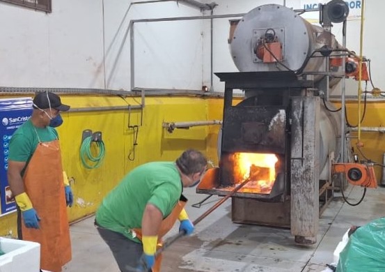 Mais de 20 mil pordutos apreendidos foram incinerados