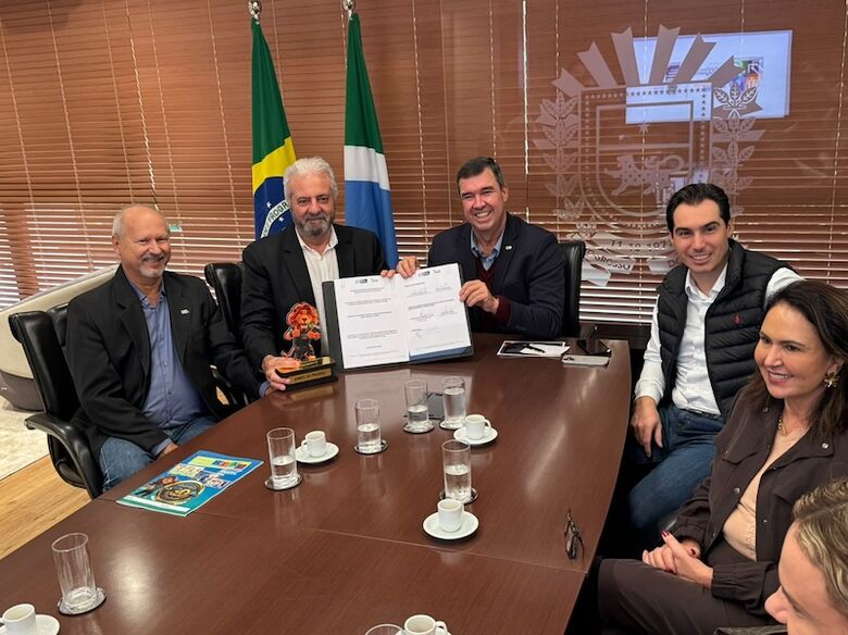 Estado firma nova parceria com a Fundação Sicredi