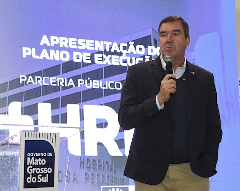 Eduardo Riedel durante apresentação da PPP com o HRMS