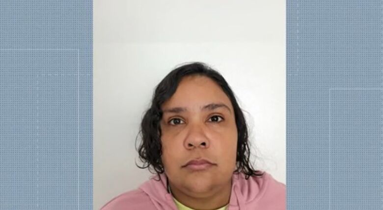 Amanda Maria Souza de Oliveira, 37, presa por se passar por adolescente em Santa Catarina.