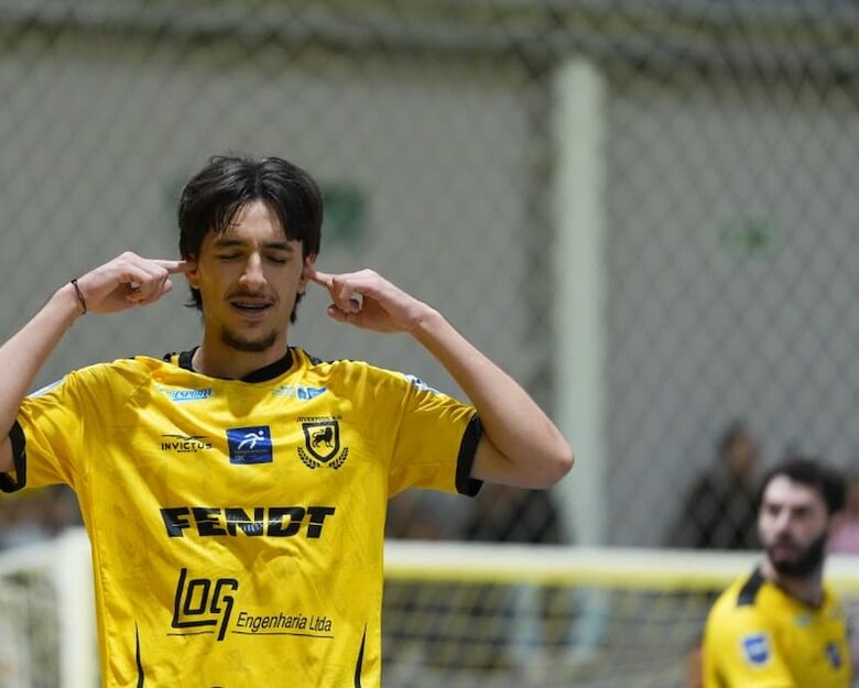 Três gols marcados na prorrogação fazem JAG avançar