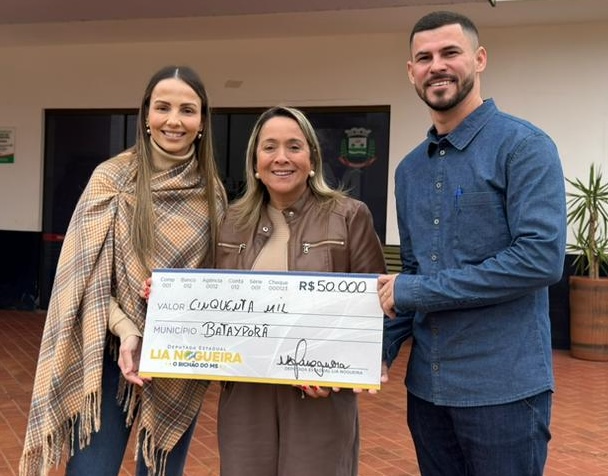 Lia visitou município para entrega de emenda