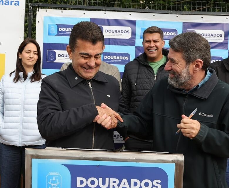 Everaldo agradece prefeito por retomar obra da Feira
