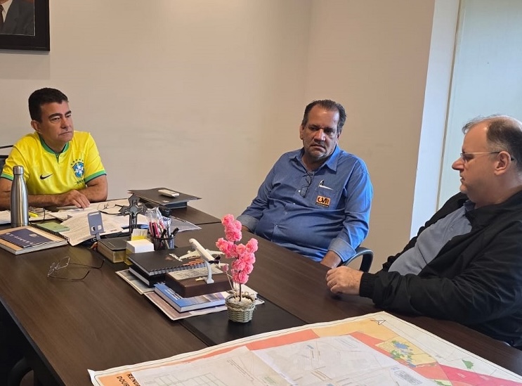 Marçal recebe diretoria do Lar do Idoso em Dourados