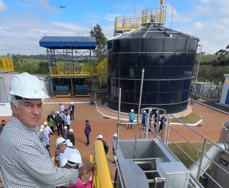 Reinaldo confere resultado de trabalho feito em Caarapó