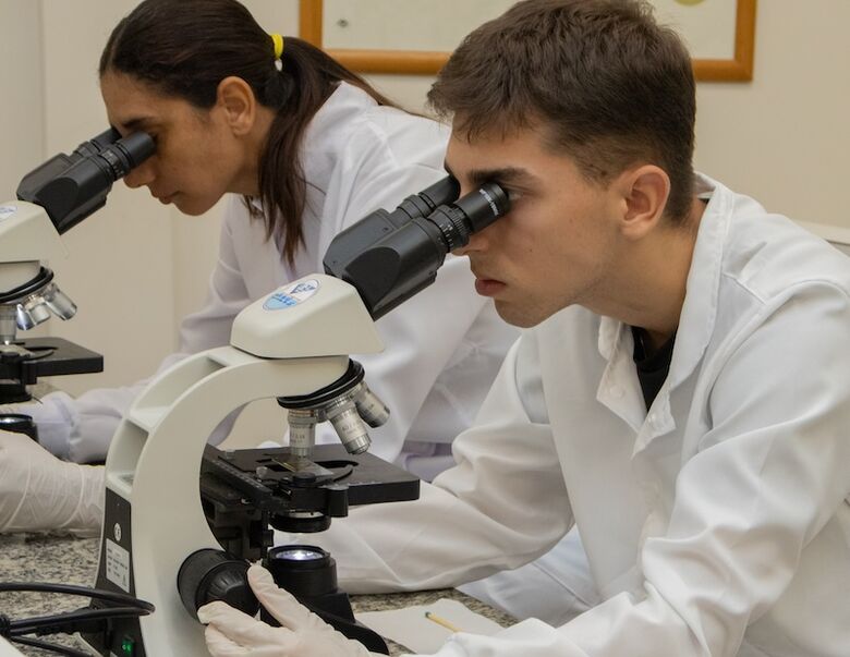 MEC renova reconhecimento de Biologia na Unigran EAD