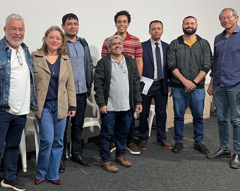 Membros do Simted e Fetems com Elias Ishy