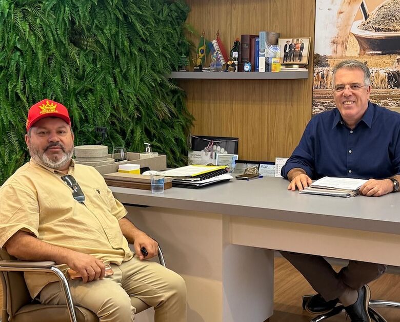 Carlos Bernardo com o prefeito Eduardo Campos