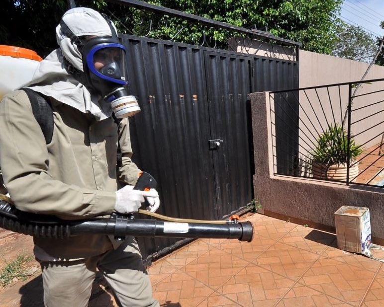 Combate ao mosquito continua nos bairros