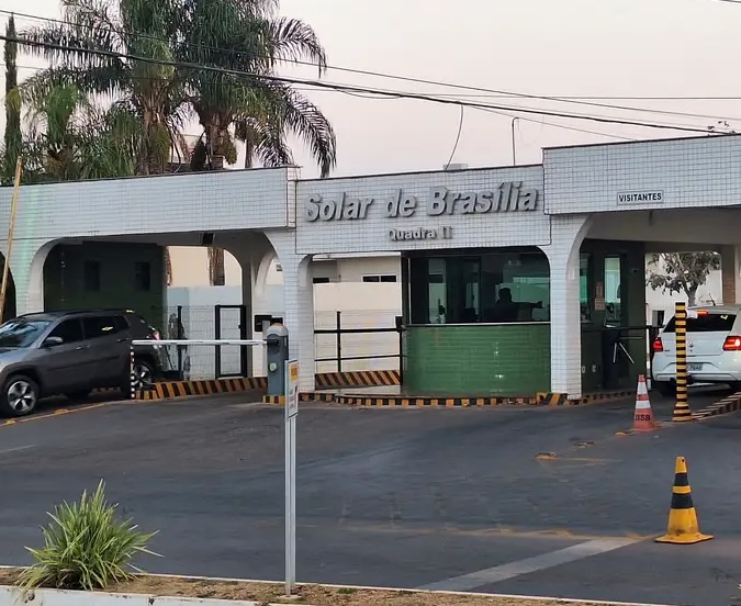 Condomínio onde mora o ex-presidente Bolsonaro
