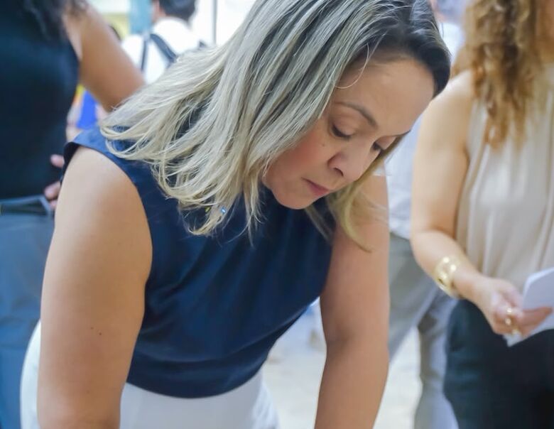 Lia Nogueira assina lista como candidata à reeleição pelo PSDB