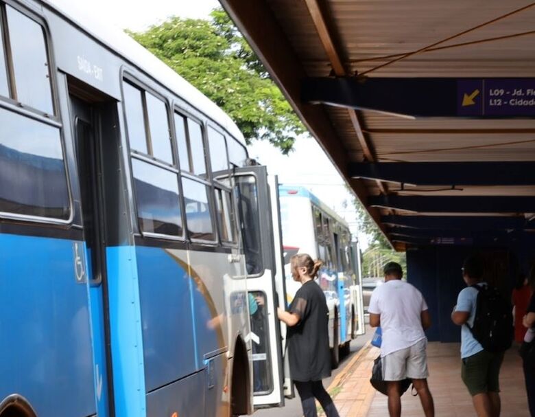 Agetran começa a reprogramar itinerários de ônibus