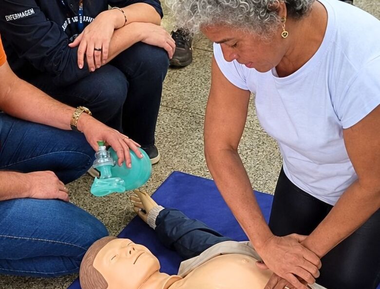 Curos é oferecido no Centro de Convivência de Dourados