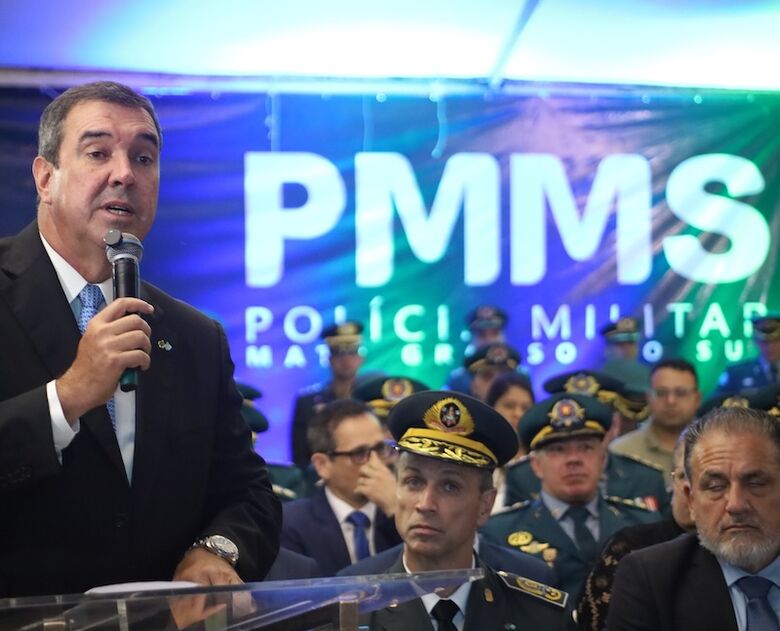 Eduarod Riedel, em ato que reuniu forças de segurança