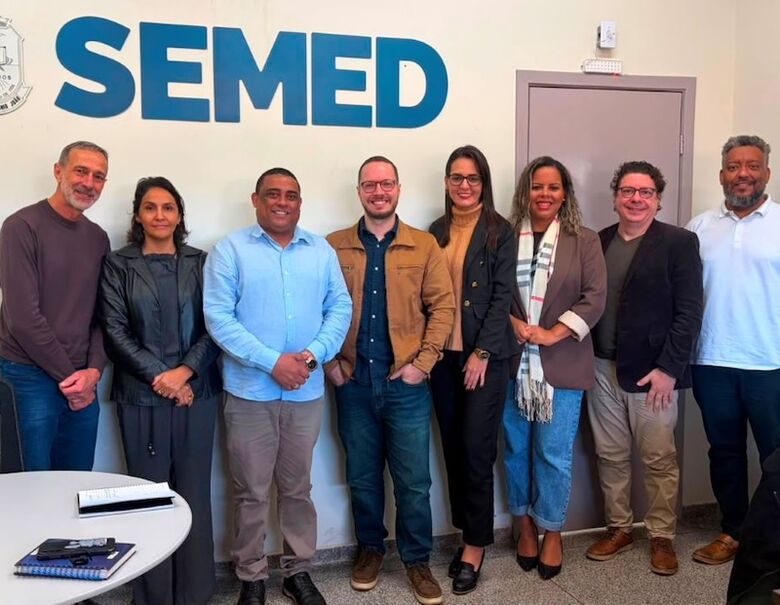 Grupo reunido para preparar futuro da Educação