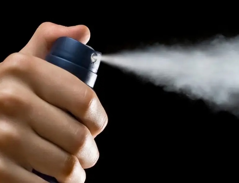 Mulheres são autorizadas a usar spray como defesa pessoal