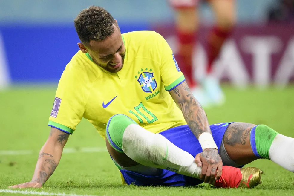 Neymar e Danilo estão fora da fase de grupos da Copa do Mundo - Douranews